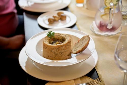 Dzūkijos dvaro "Oficina" Dzūkijos dvaro "Oficina"