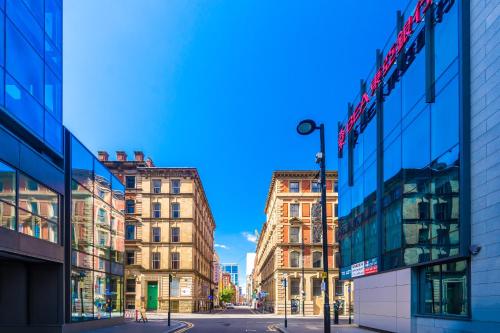 Hilltop Serviced Apartments - Piccadilly