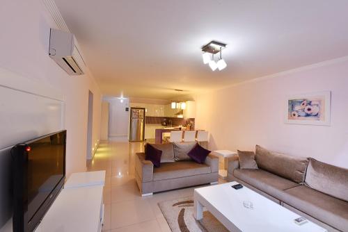 Royal Palm Residence - image 6