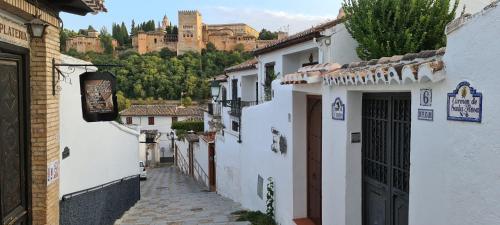 Carmen de Alaïa By Florentia Homes, Granada