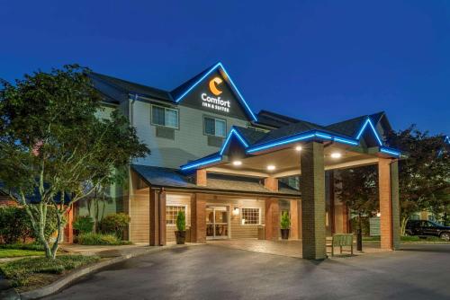 Comfort Inn & Suites Tualatin - Lake Oswego South