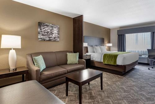 Comfort Inn & Suites Tualatin - Lake Oswego South