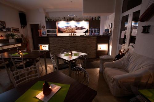 大厅, 格拉赫别墅旅馆 (Penzion Villa Gerlach) in 维索克塔特雷