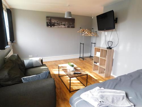 Djs - 4 Bedroom City Centre, , South Yorkshire