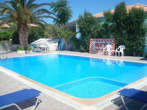 Swimming pool, Polyxenis Rooms in Lefkada