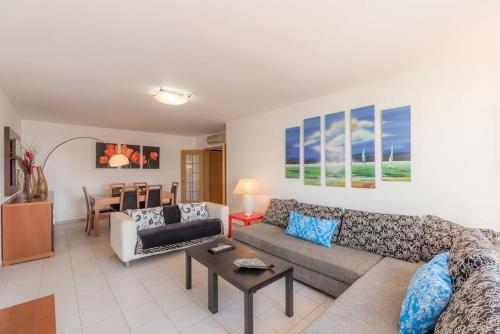 Lovely Large Penthouse Praia Da Rocha
