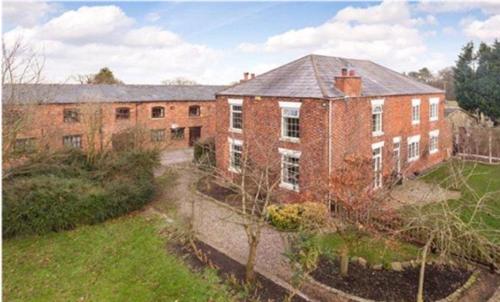 B&B Middlewich - Hopley House - Bed and Breakfast Middlewich