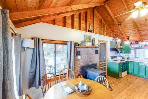 Converse Bay Hideaway - image 2