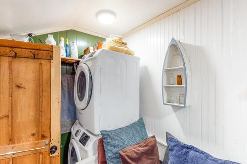 Converse Bay Hideaway - image 6
