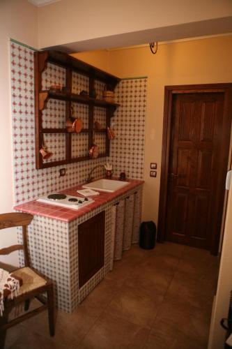 Roes Suites, Kato Loutraki (fotografie 2)