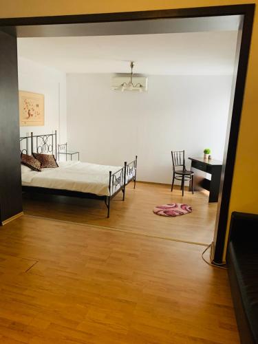 Happy Accomodation Room Type - Deluxe Double Room (2 Adults + 1 Child)