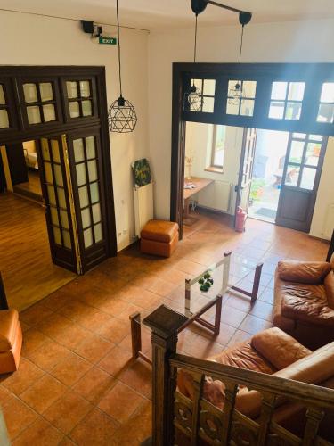 Happy Accomodation 3
