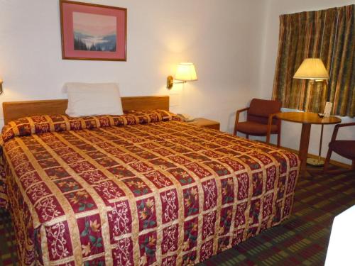 Value Inn - image 3