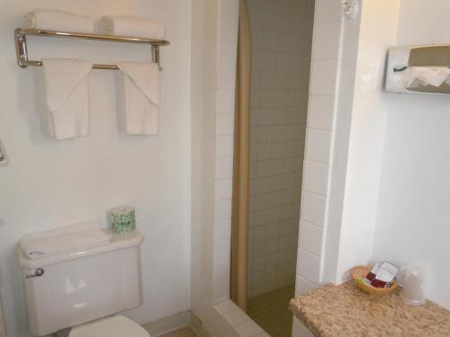 Value Inn - image 5