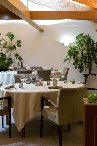 Restaurant, Auberge du Prevoux in Le Locle