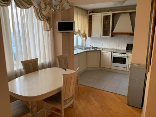 MaxRealty24 Noviy Arbat 16 - image 2