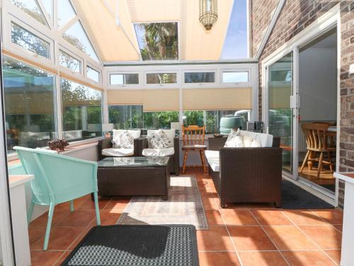 18 Polvella Close - image 10