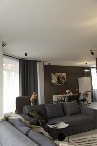 Uzhorod 3 room lovely house - image 7