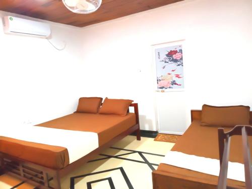 Double Room with Private Bathroom room in Sobaya
