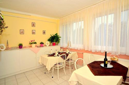  Szilvia Apartmanház in Eger