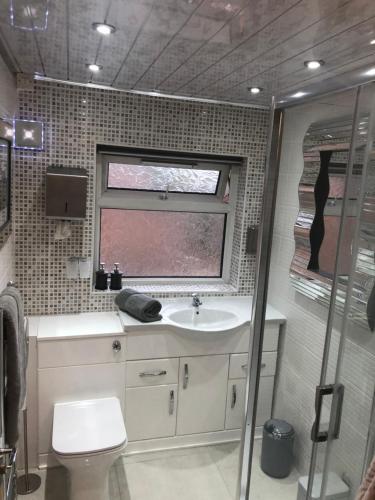 Hendham House - image 5