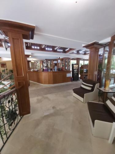 Vestabils, Galaxy Hotel in Chiflik
