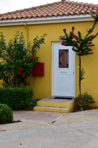  Boutique Hotel Ileas Village in Arkoudi