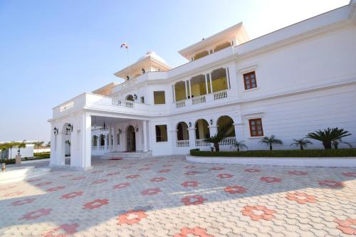 UMAID FARM RESORT-A LEGACY VINTAGE STAY IN JAIPUR