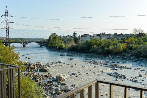 Four Seasons Riverside – Kutaisi, IN