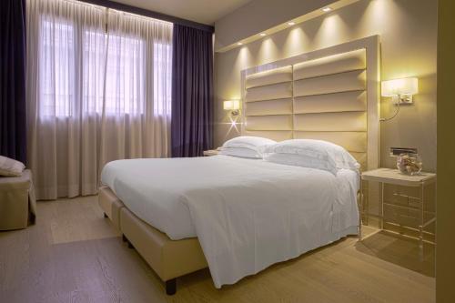 Hotel Touring - image 8