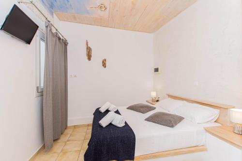  Peristeronas Village in Klouvas