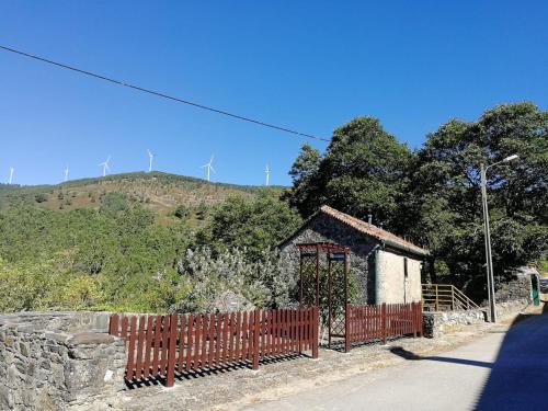  Casa do Coentral a sua casa Rustica in Lousa