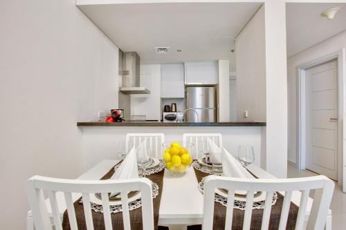 Ultra modern 1BD in Damac Heights Marina, Dubai (photo 4)