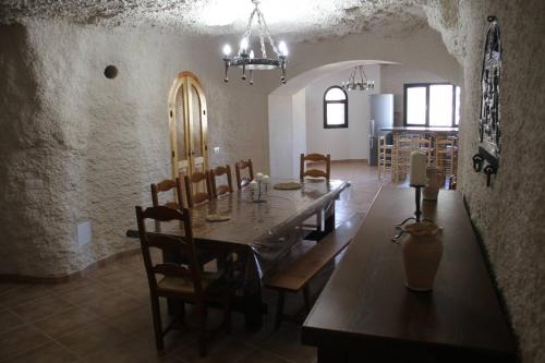 Létesítmények, CUEVAS AL ANDALUS - Solea in Orce