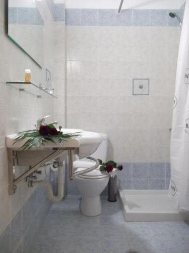 Kritamos Beach Apartments - image 10