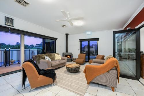 Közös társalgó / TV, Mudgee Guesthouse in Mudgee