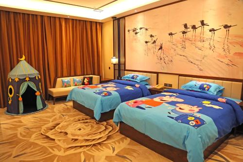 Guangdong Yingbin Hotel-Free Canton Fair Shuttle Bus