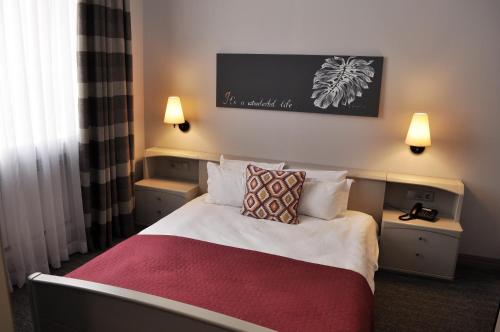 Villa Four Rooms - main image