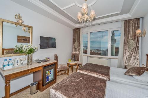 Antis Hotel - Special Class Room Type - Deluxe Room with Sea View