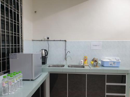 Casa de 2500 m2 com 4 quarto(s) e 3 casa(s) de banho(s), na área Simpang (TaipingCuti Homestay) in Taman Matang