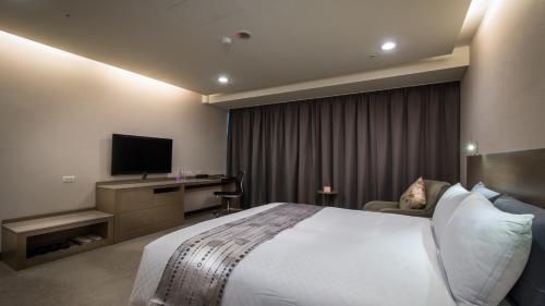 room detail thumbnail 0