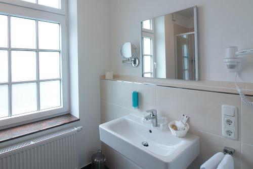 Hotel Dirks am Schloss - image 3