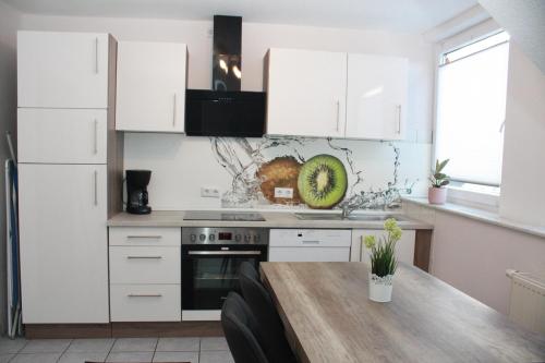 주방, Ferienwohnung Mülheim Heißen mit großem Balkon (Ferienwohnung Mulheim Heißen mit großem Balkon) in 겔센키르첸 시티 센터