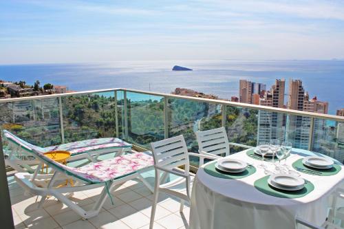  Two bedroom apartment with sea views - Floor 33, Pension in Benidorm