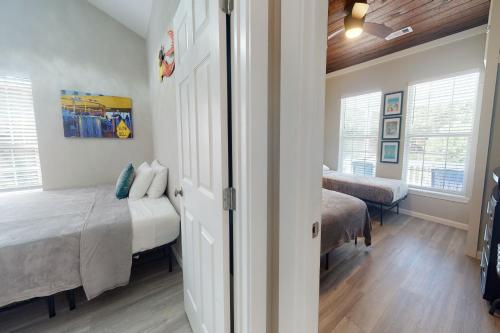 The 8 Palms Getaway - image 9