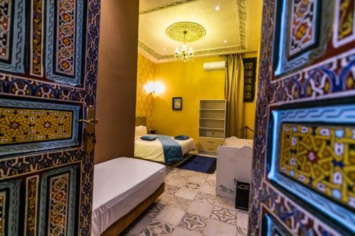 room detail thumbnail 1
