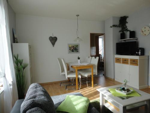 Haus Sandra Ferienwohnung 2 – khách sạn tại Dahme