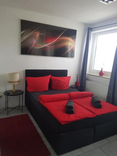 Romantiksuite only two 8.4km von Lise-Meitner-Straße entfernt