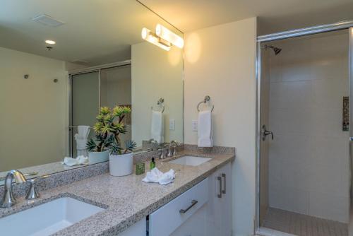 4BR bayview for large families! Beachfront resort shared pools & jacuzzi - main image