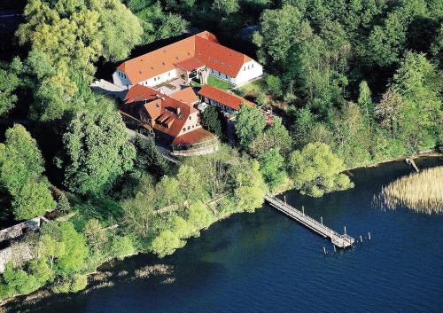 Seehotel Heidehof in Klein Nemerow, Deutschland